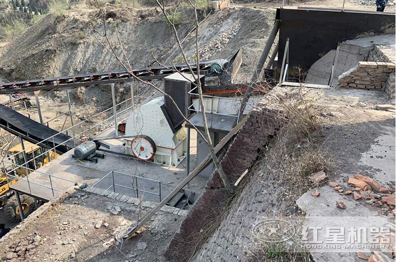 石灰石破碎加工現(xiàn)場 石灰石破碎加工現(xiàn)場